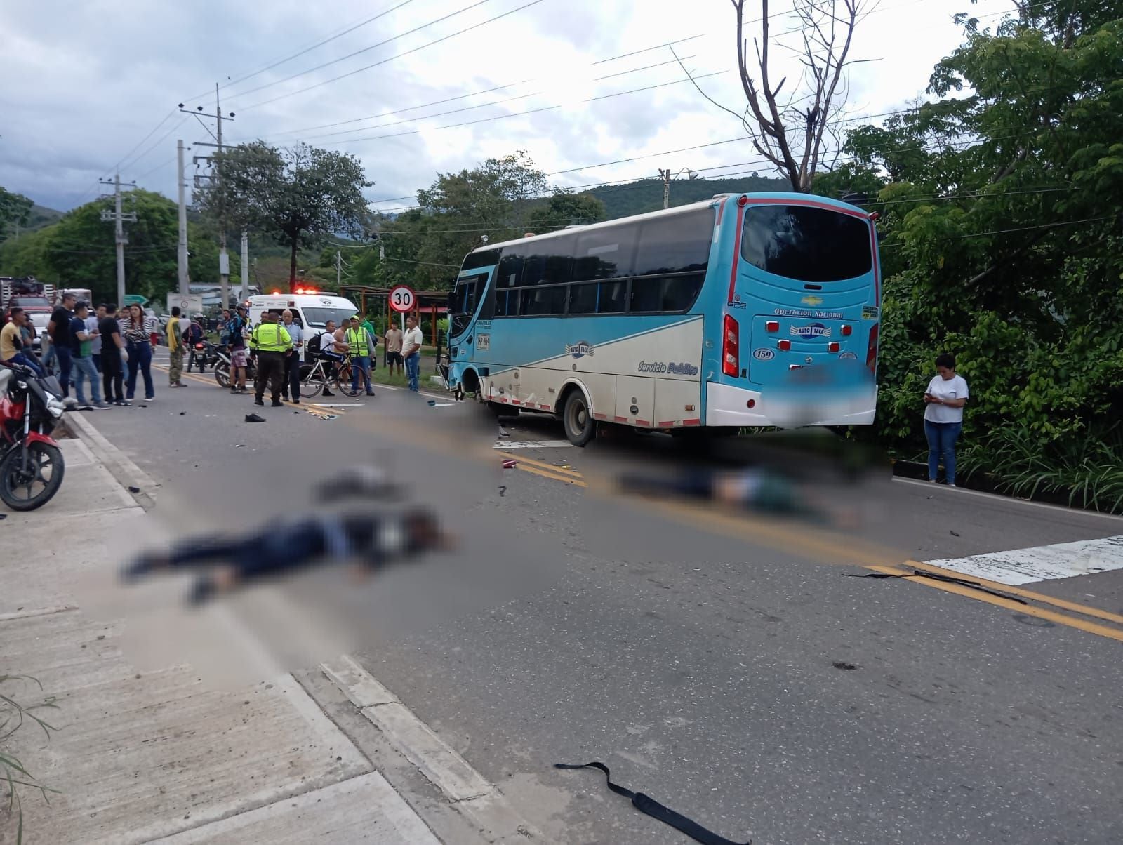 Así fue el accidente ocurrido en la vía Girardot - La Mesa - crédito radiowebfyc/Facebook