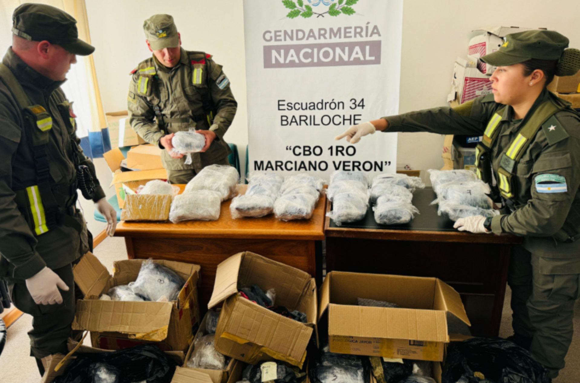 Bariloche: efectivos de Gendarmería identificaron 44 kilos de marihuana en cuatro bultos provenientes de Misiones  (GNA)