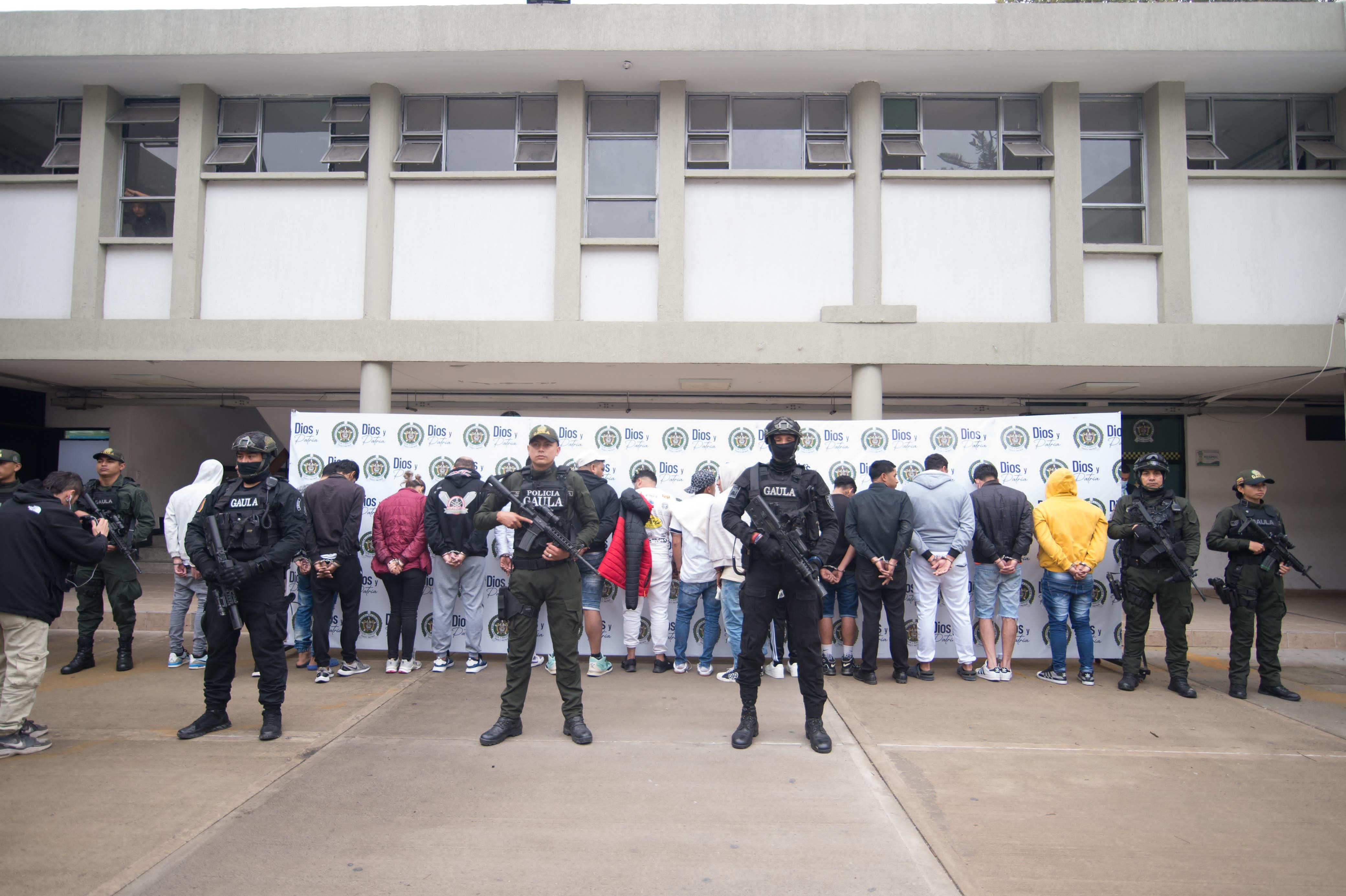 Los 20 detenidos en su mayoría son ciudadanos venezolanos, según indicaron las autoridades - crédito Mebog