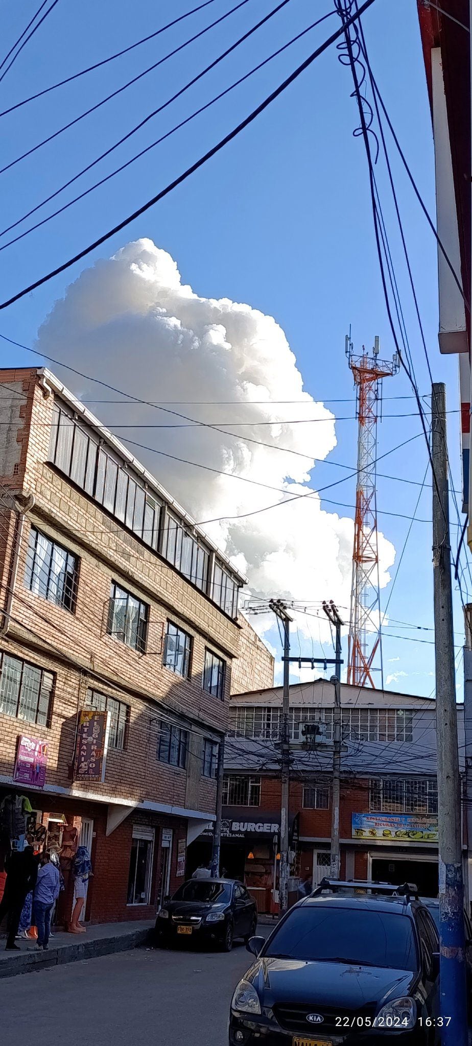 Se reporta incendio en Soacha - crédito X/@untutor