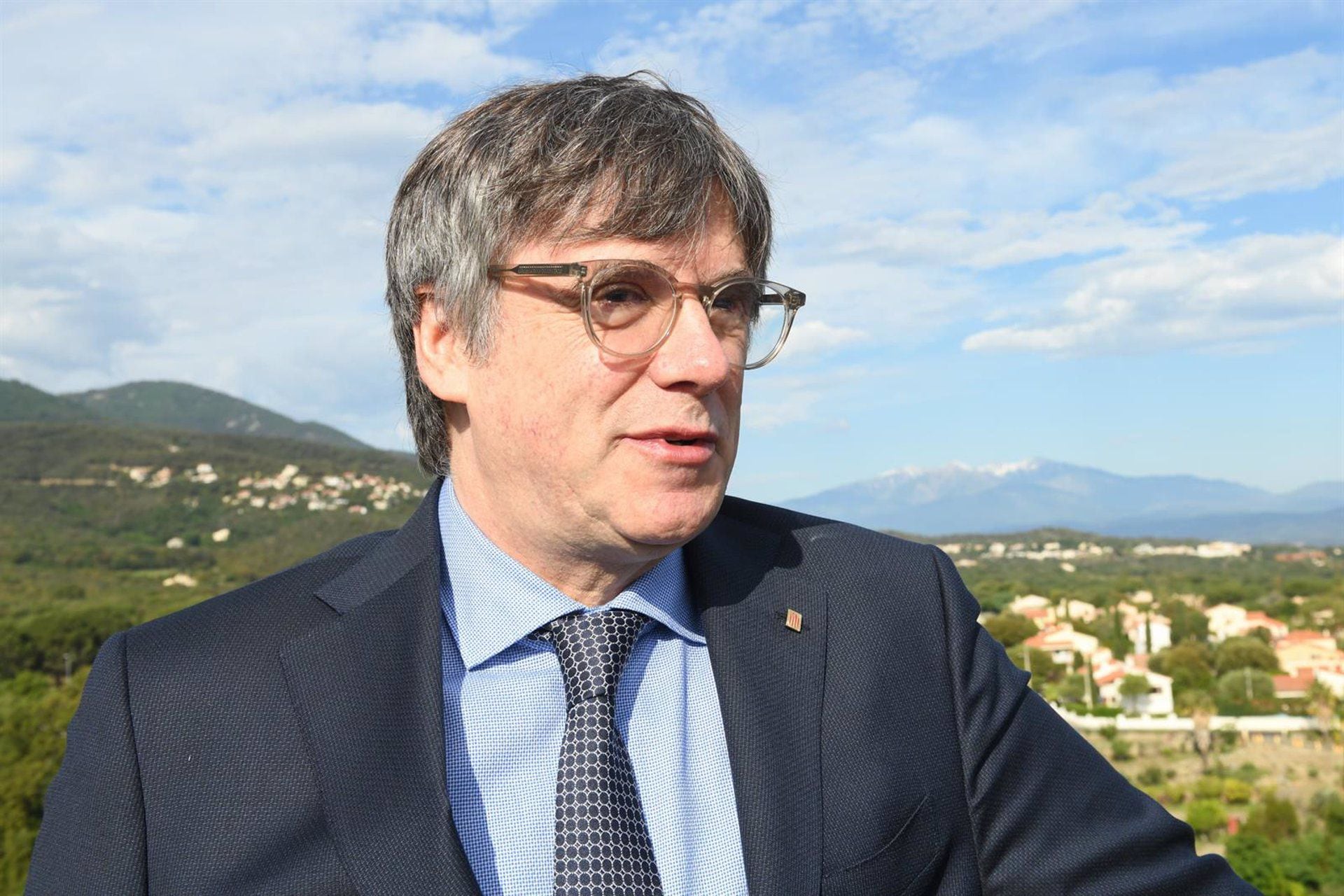 Puigdemont durante sus declaraciones este domingo. (GLÒRIA SÁNCHEZ - EUROPA PRESS)