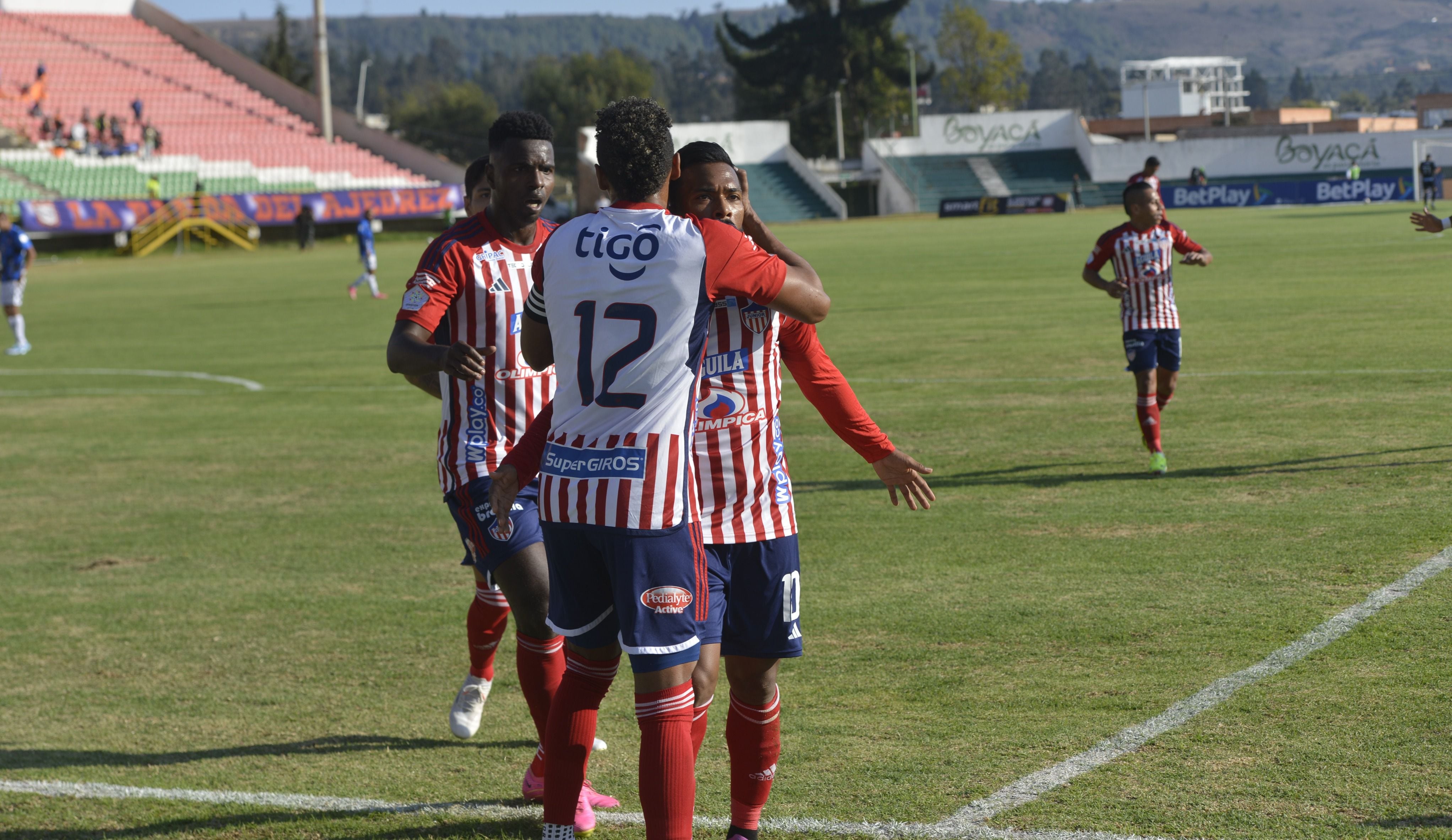 Junior de Barranquilla y Luis Cariaco González