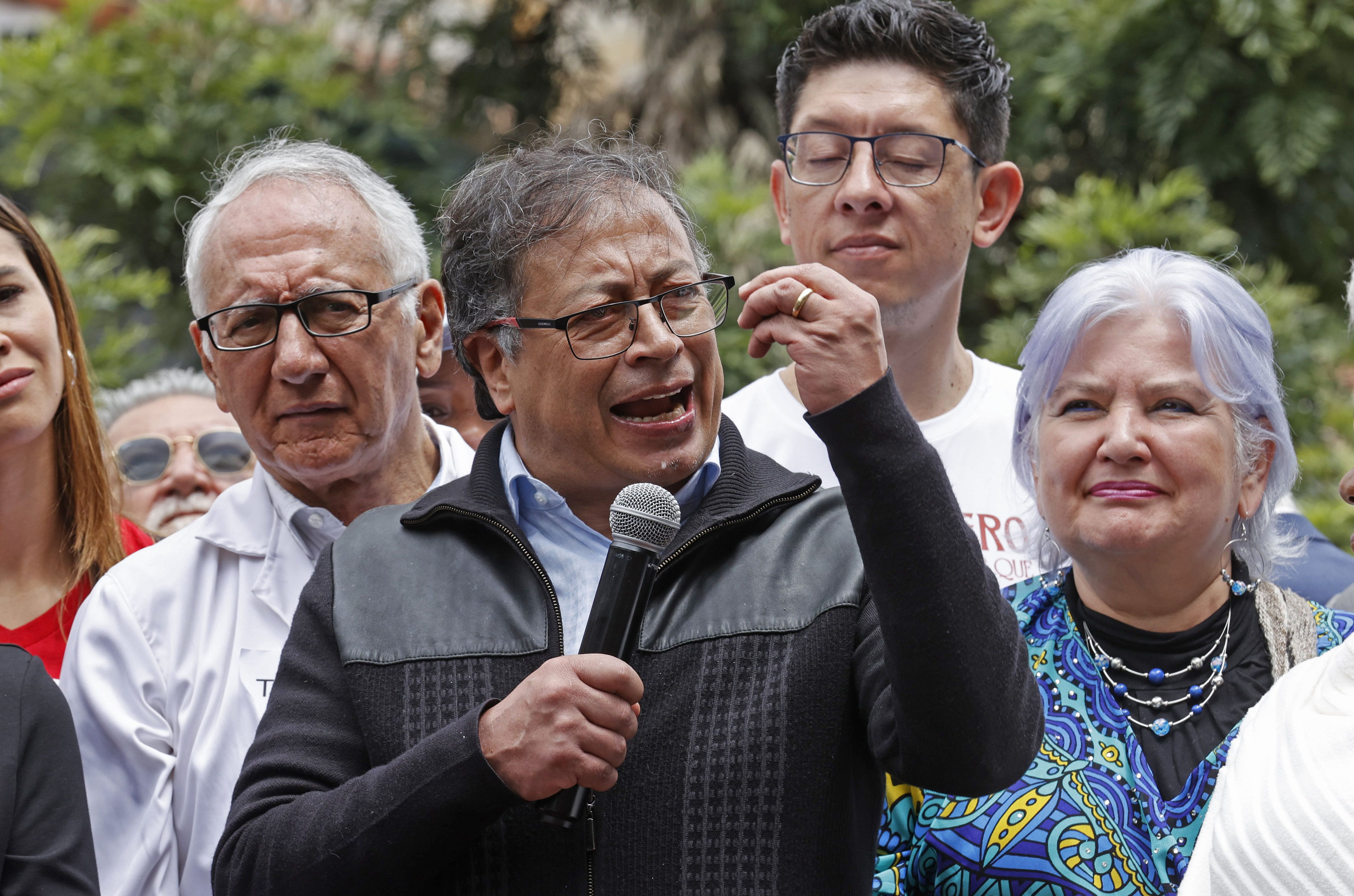 Gustavo Petro dijo que si hunden la reforma laboral "es un absurdo antihumano"  - crédito  EFE/ Mauricio Dueñas Castañeda
