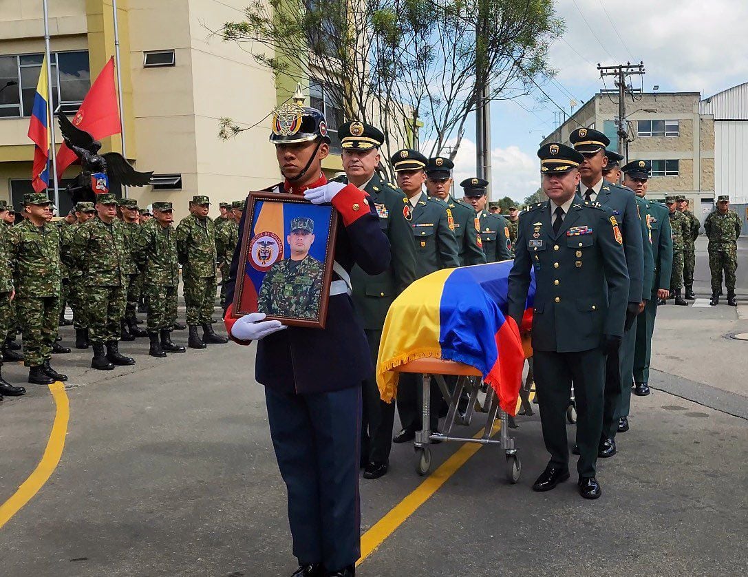 Honores a soldados fallecidos en Argelia, Cauca - crédito Ejército Nacional