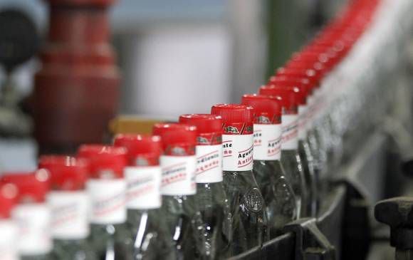 Aguardiente Antioqueño - crédito Colprensa