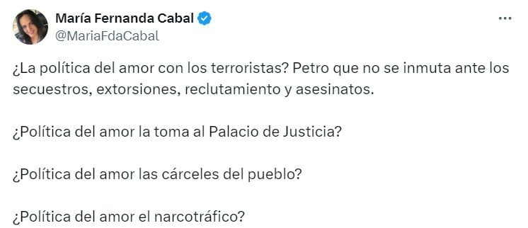 María Fernanda Cabal le recuerda la toma del palacio de justicia a Petro luego que este hablara sobre “la política del amor” - crédito captura de pantalla