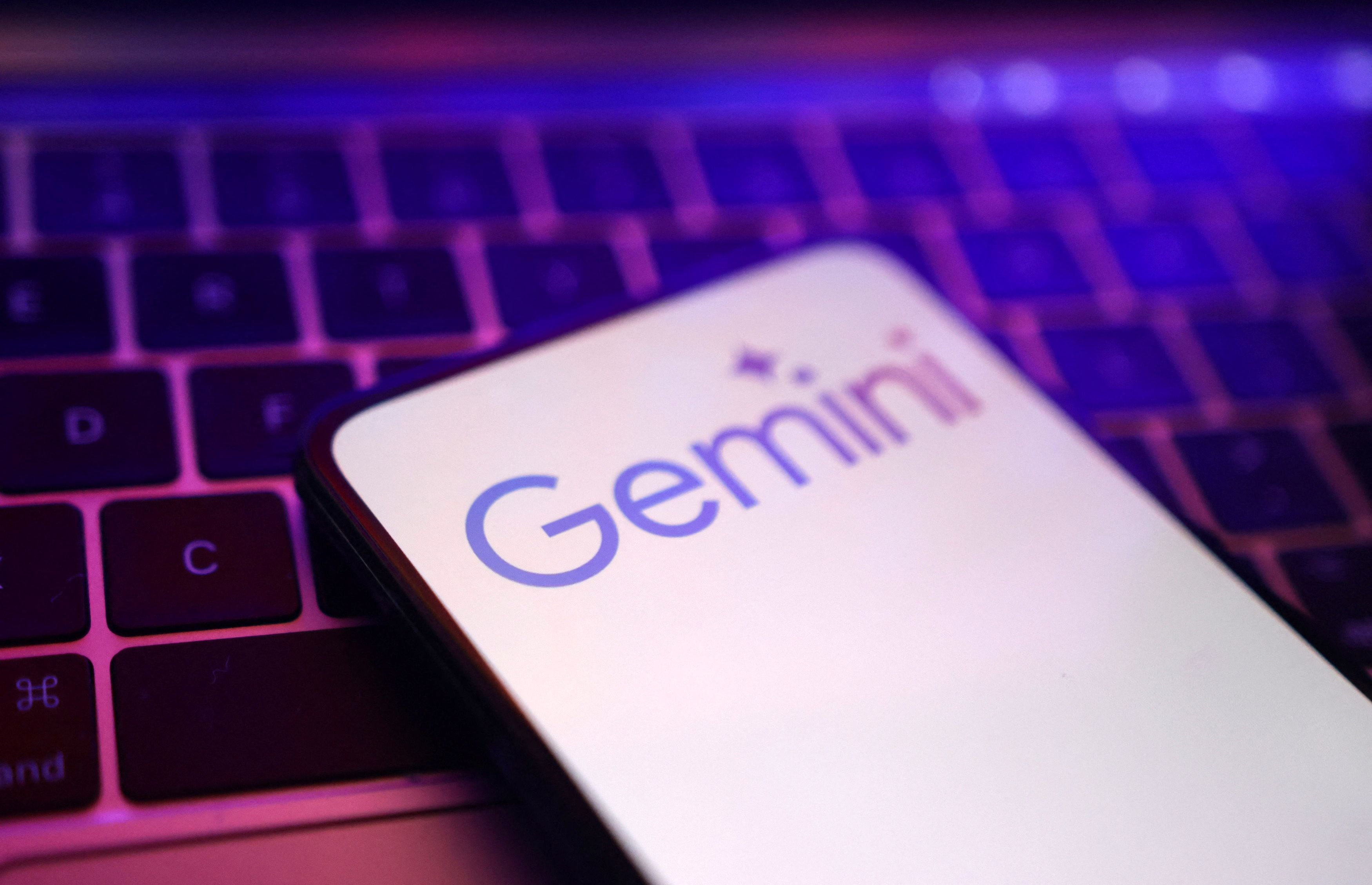 Gemini es el modelo de inteligencia artificial de Google. Antes se llamaba Bard. REUTERS/Dado Ruvic/Illustration