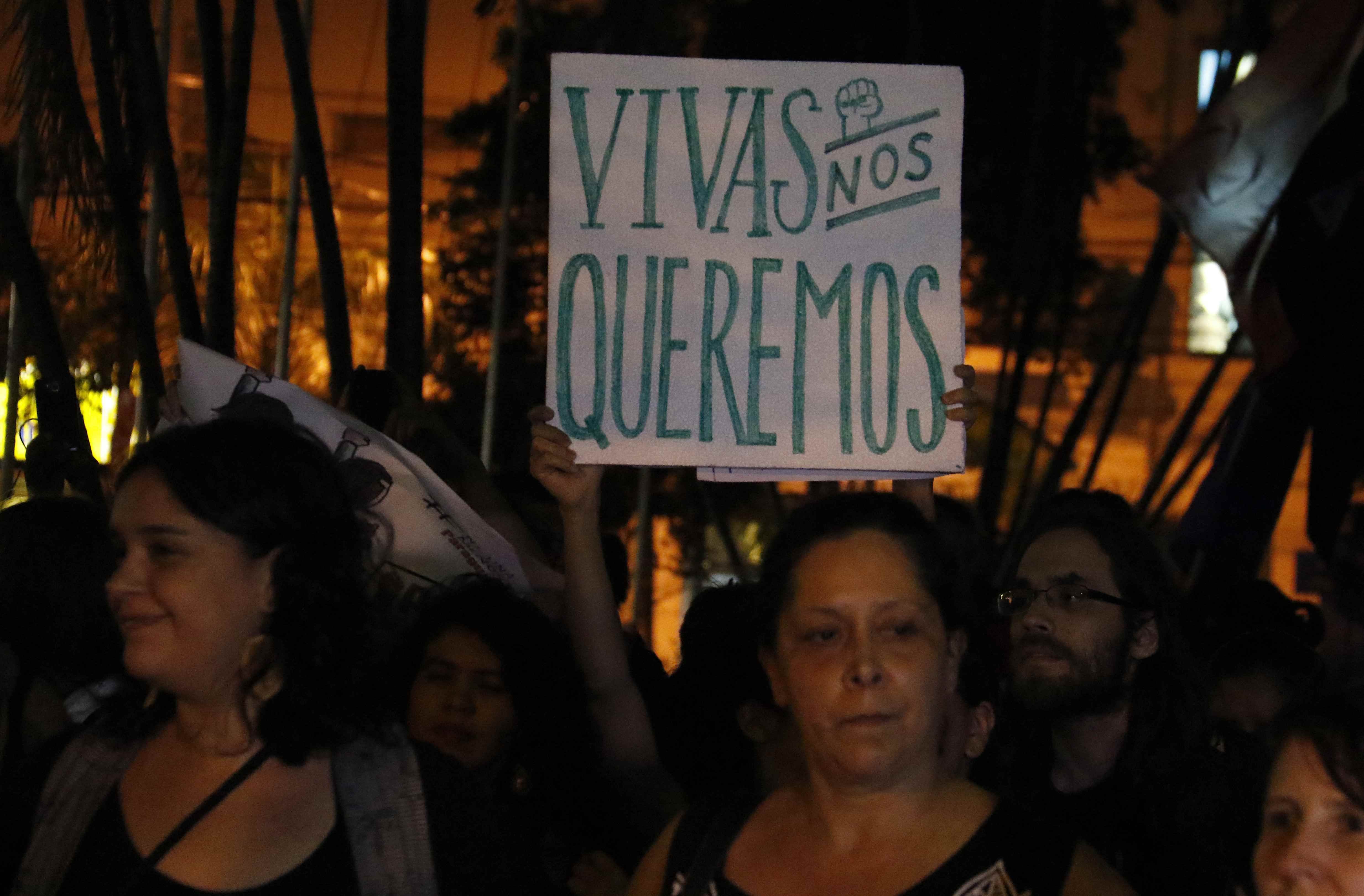 Las mujeres se han manifestado en varias oportunidades para exigir respeto y condenas justas a los victimarios - crédito Andrés Cristaldo Benítez/EFE