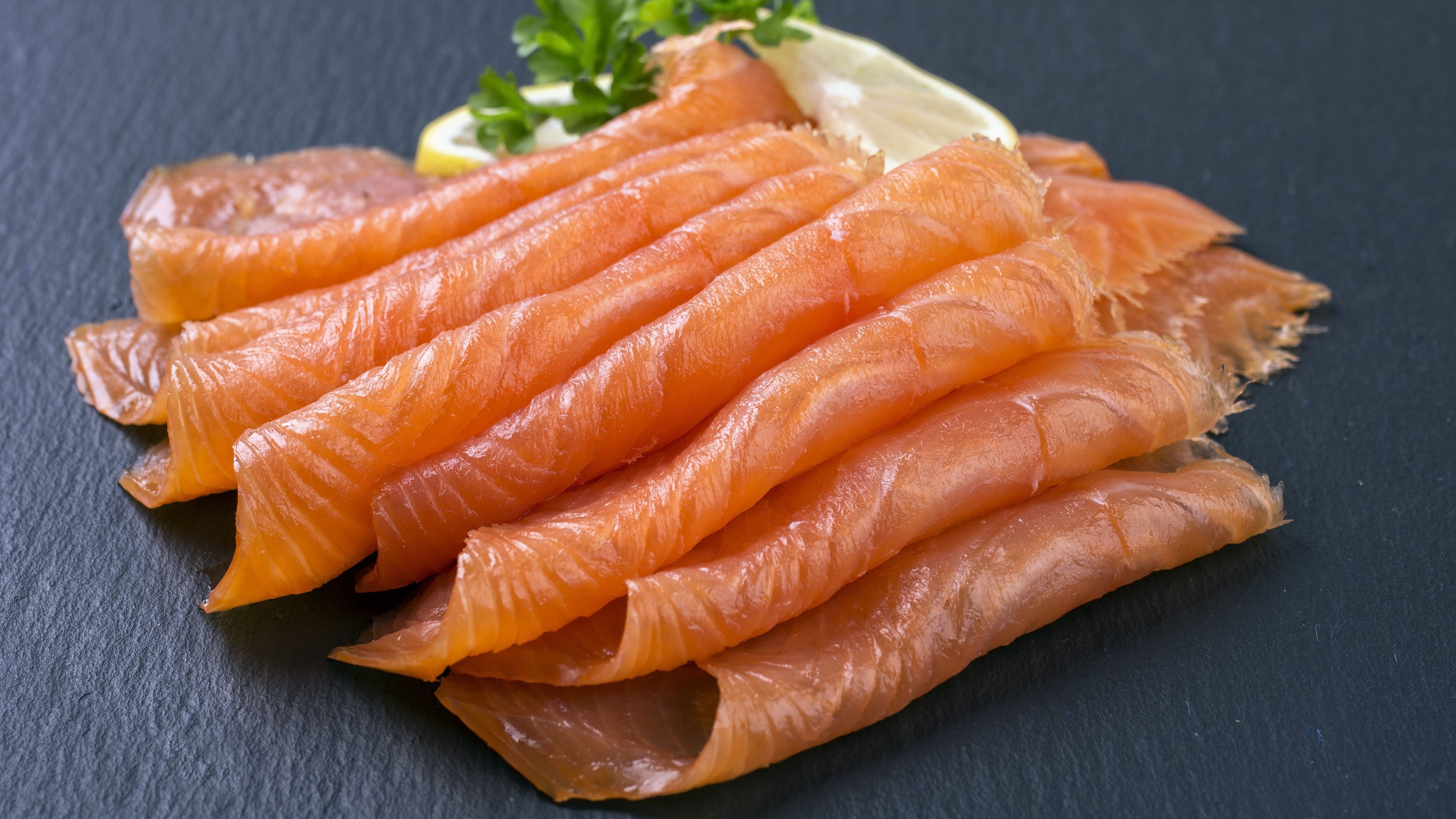 Salmón ahumado (Shutterstock)