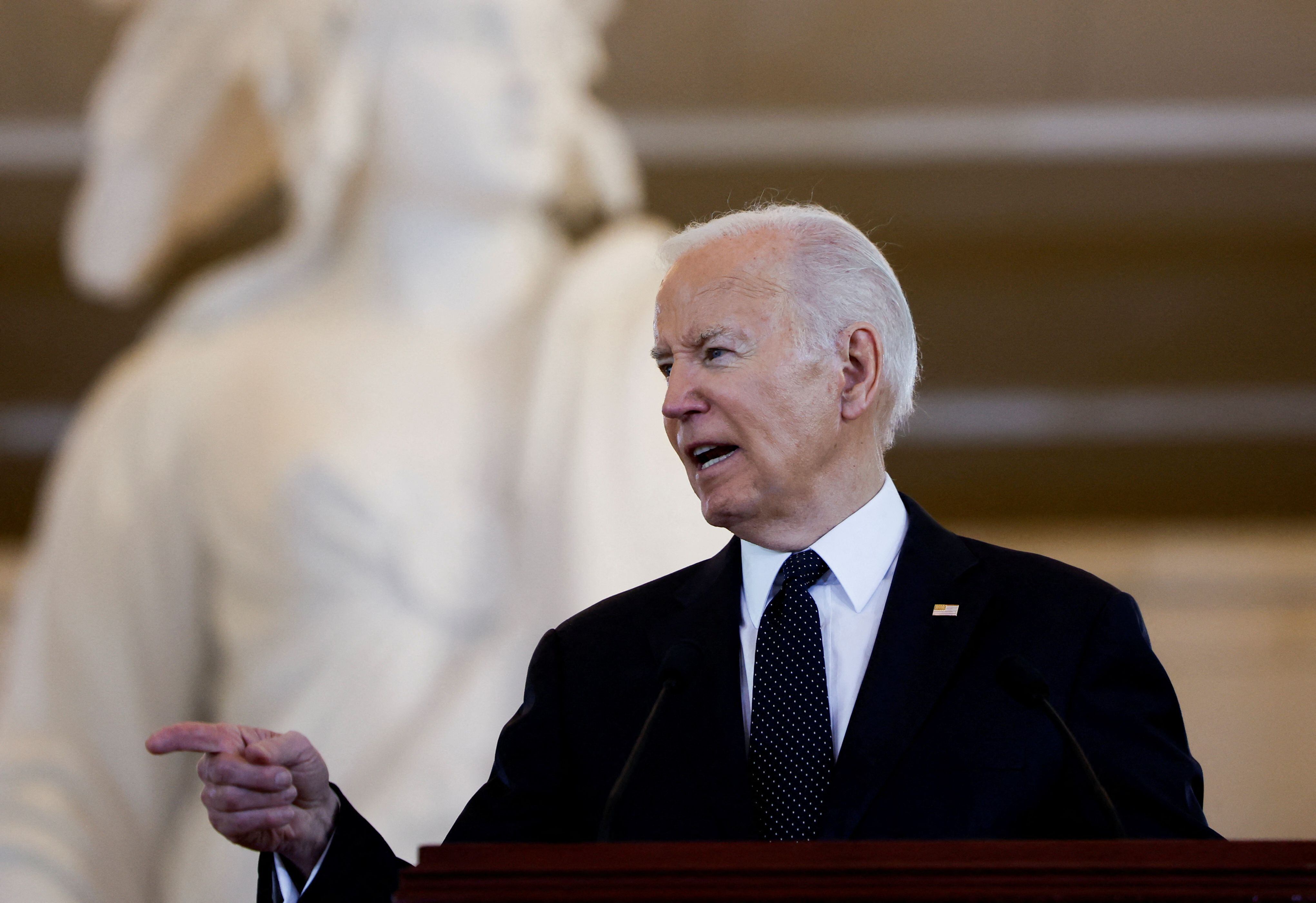 El Presidente de los Estados Unidos, Joe Biden, aborda los crecientes niveles de antisemitismo, durante un discurso en la ceremonia anual de los días de recuerdo del Museo Conmemorativo del Holocausto (REUTERS/Evelyn Hockstein)