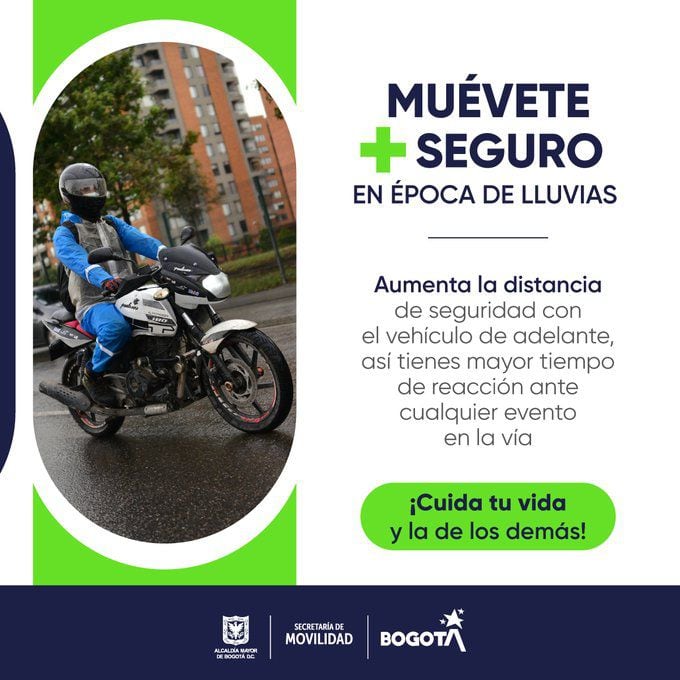 Recomendaciones para conductores de moto durante las lluvias en la capital de Colombia - crédito Bogotá Tránsito / X