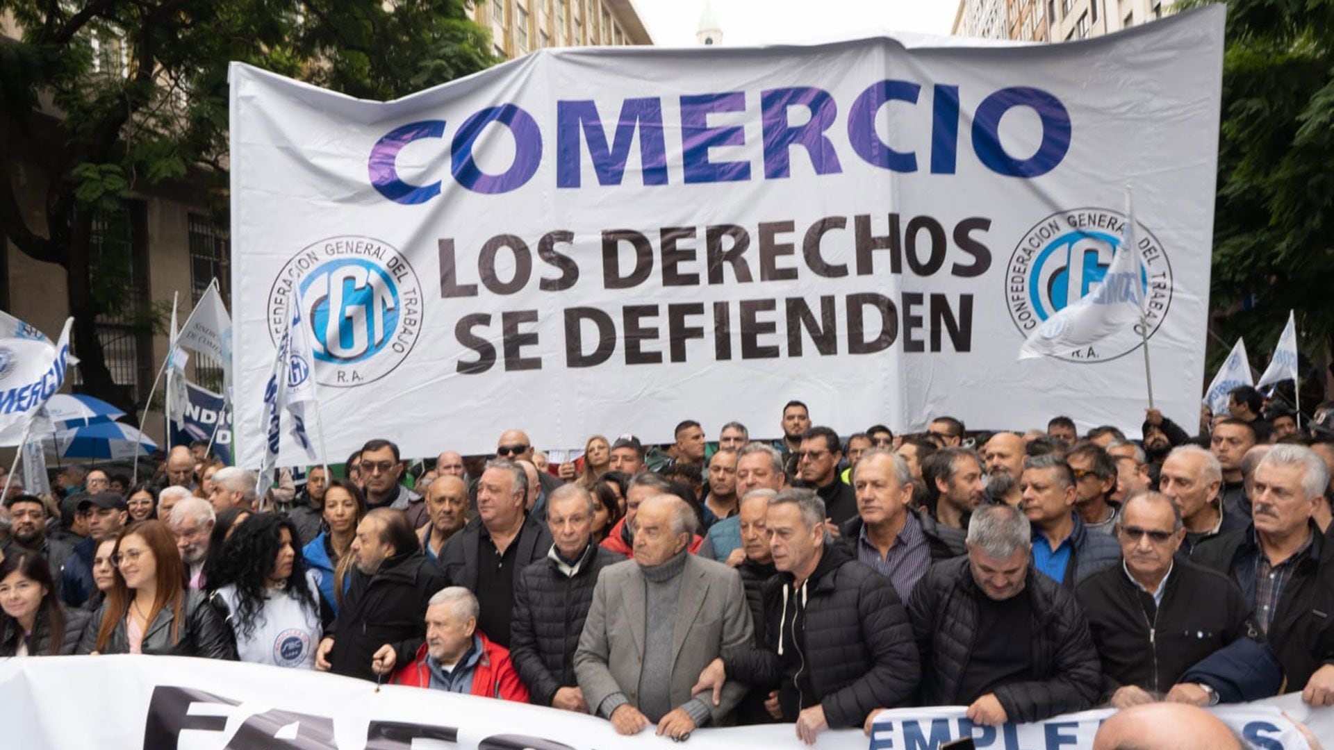 Armando Cavalieri, de Comercio, en la movilización de la CGT