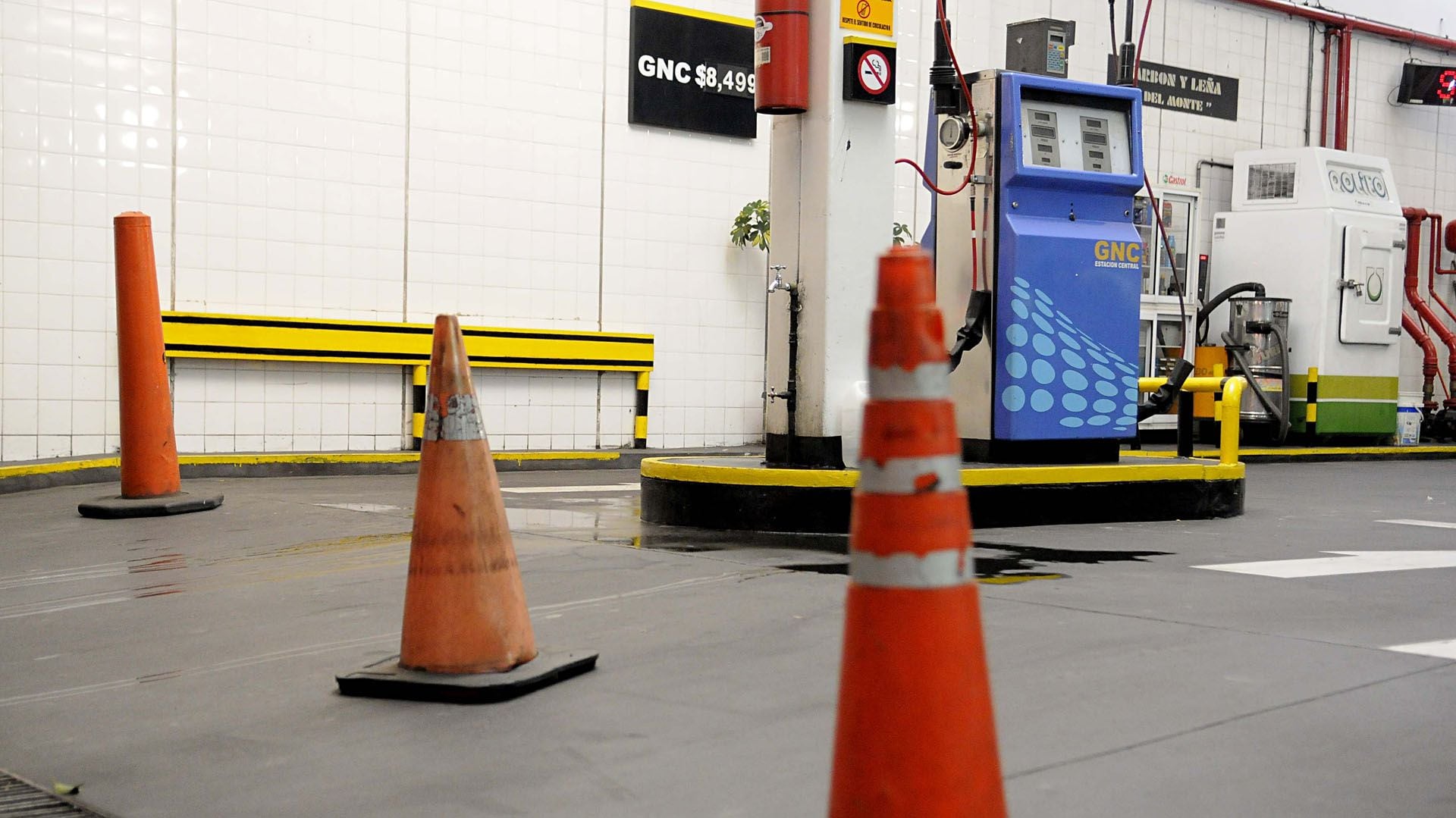 Una estación cerrada durante cortes de suministro en el año 2018 (DyN)