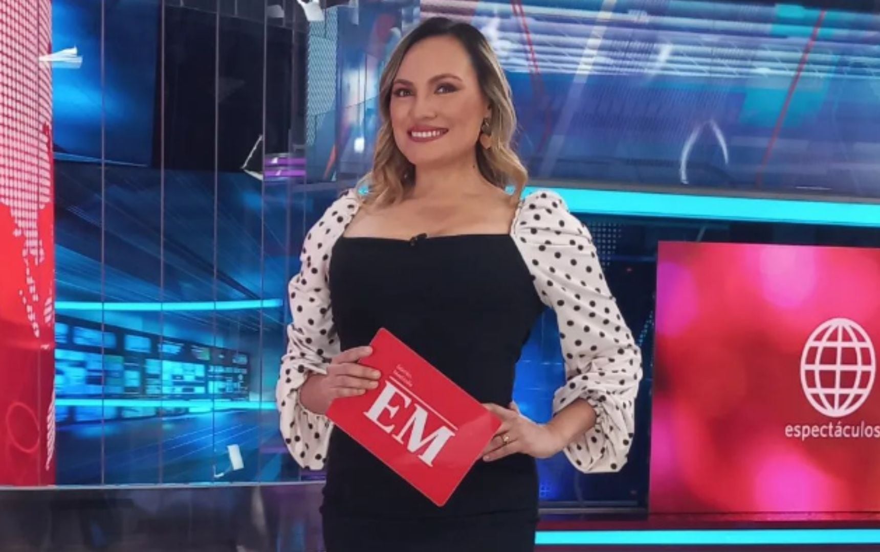 Paola Gonzalez cumple rol de madre y periodista