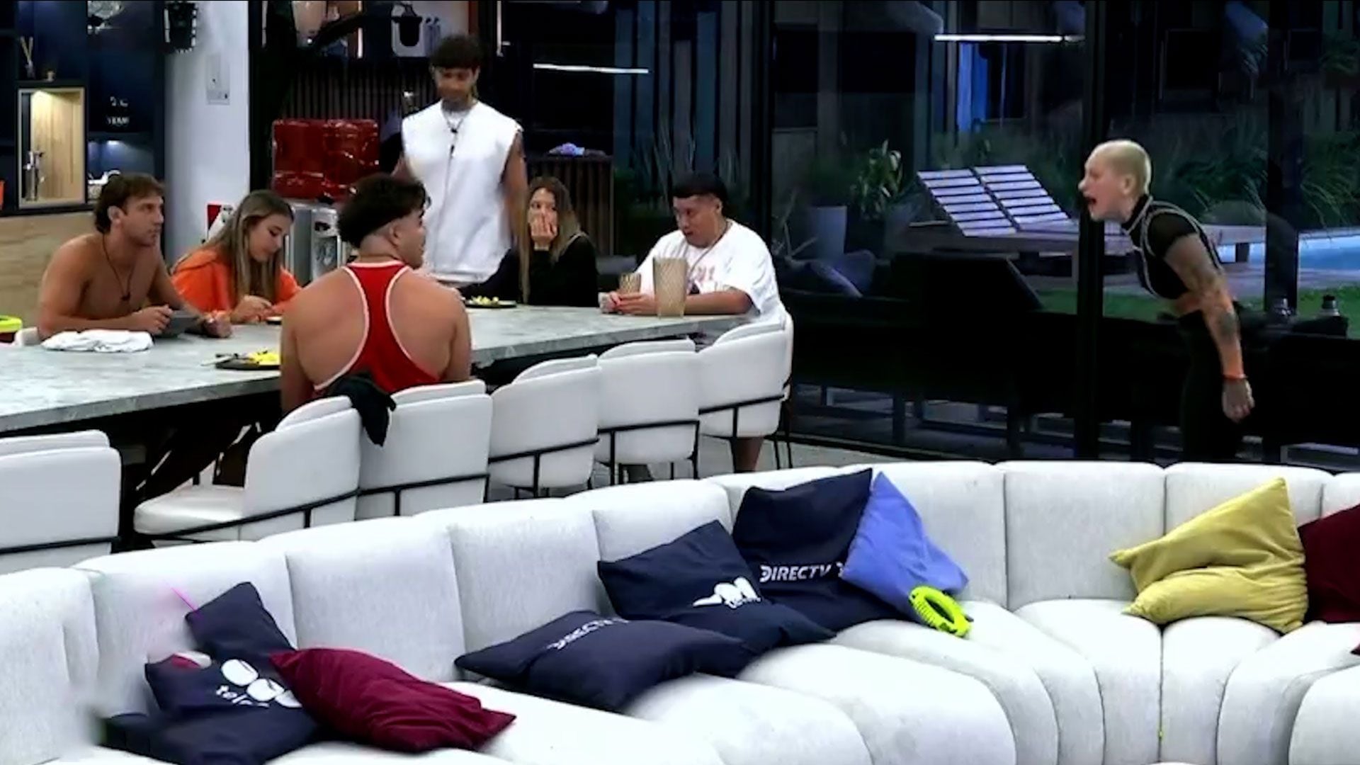 Reacciones participantes en la pelea de Furia y Mauro