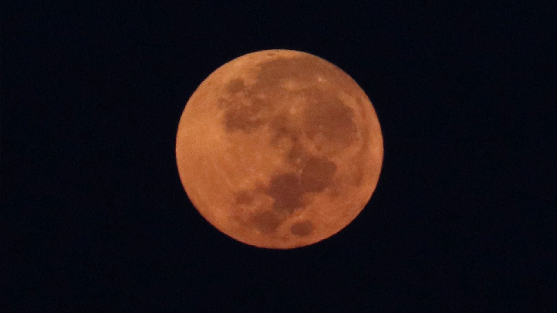 La superluna de otoño también es conocida como la luna de cosecha