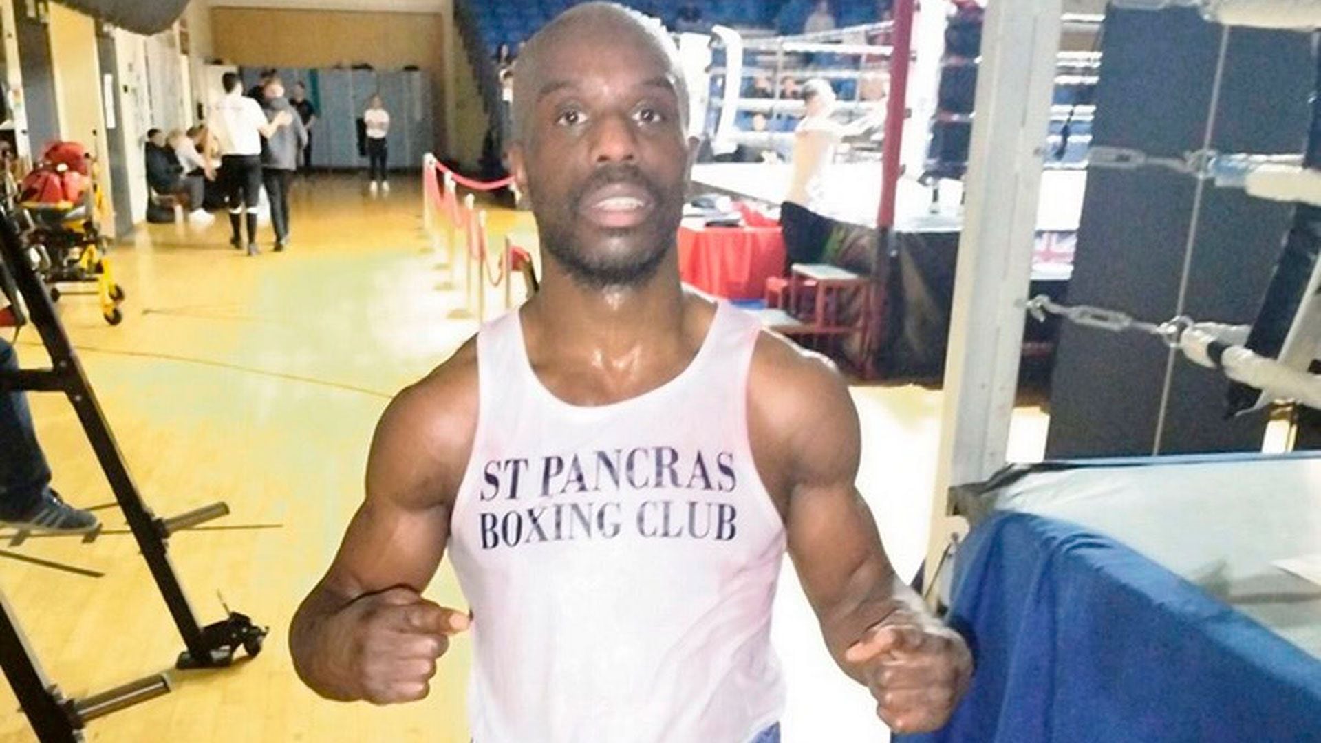 Un boxeador murió en el ring durante una pelea