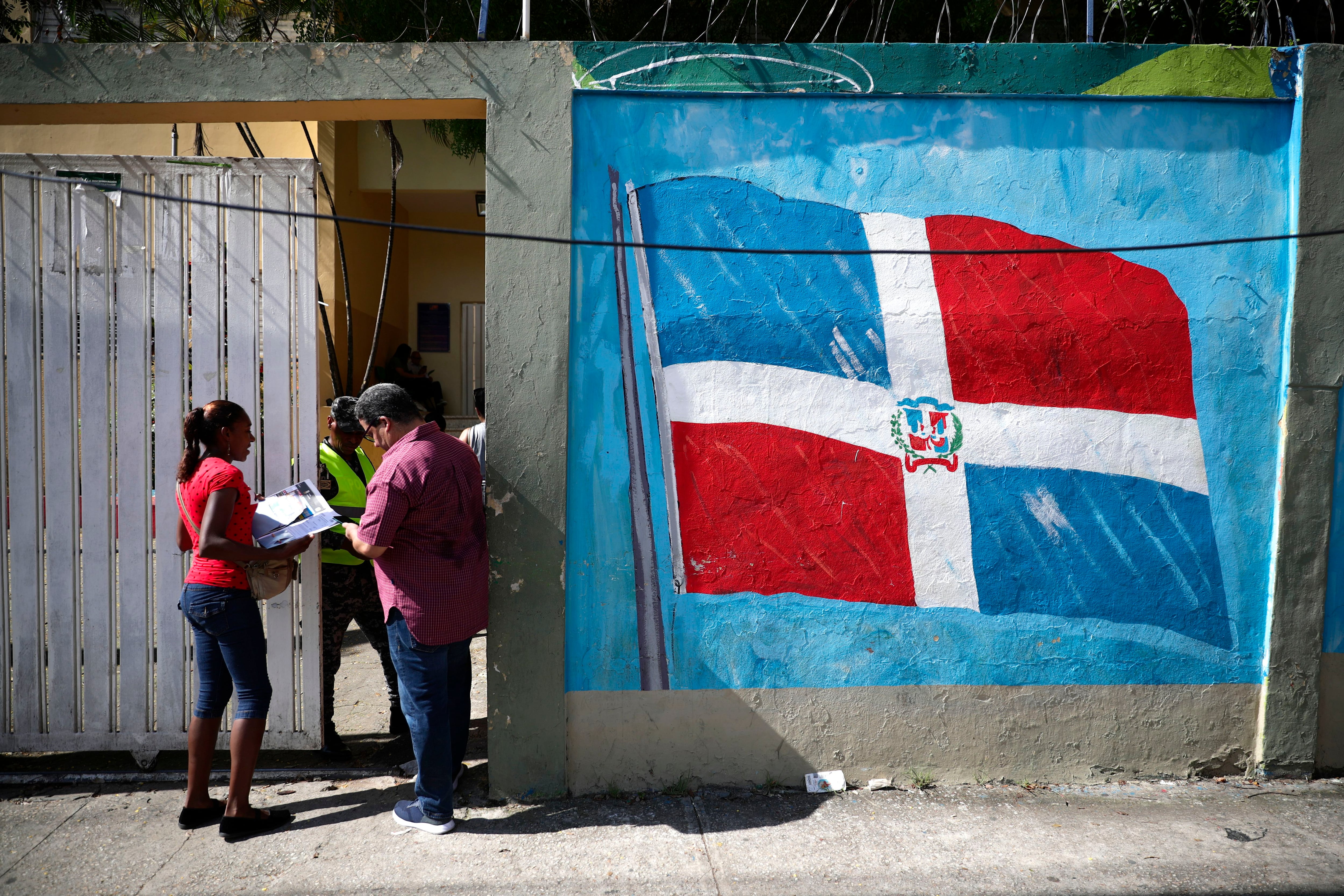 Más de 8 millones de dominicanos están llamados a votar este domingo (EFE/Bienvenido Velasco)
