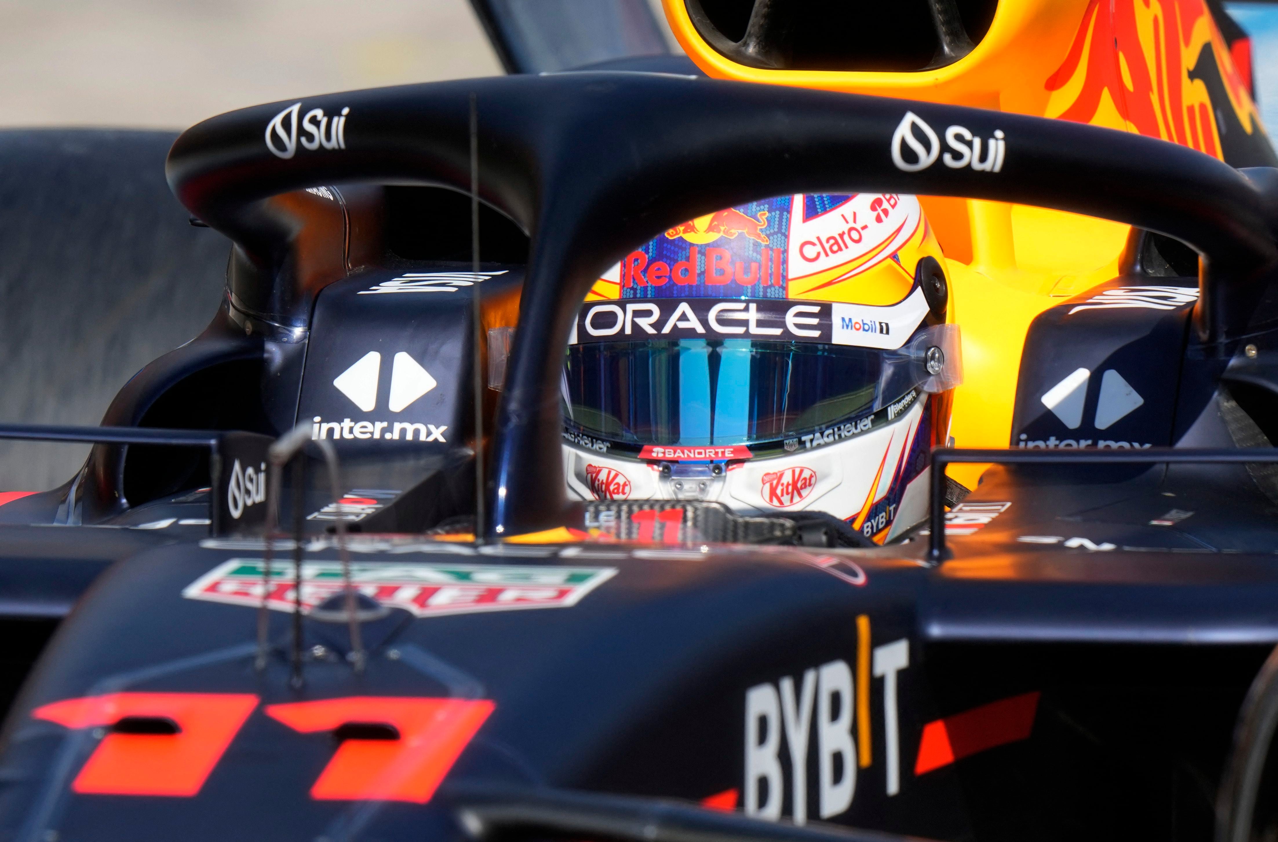 Formula One F1 - Emilia Romagna Grand Prix - Autodromo Enzo e Dino Ferrari, Imola, Italy - May 18, 2024 Red Bull's Sergio Perez during qualifying Pool via REUTERS/Luca Bruno