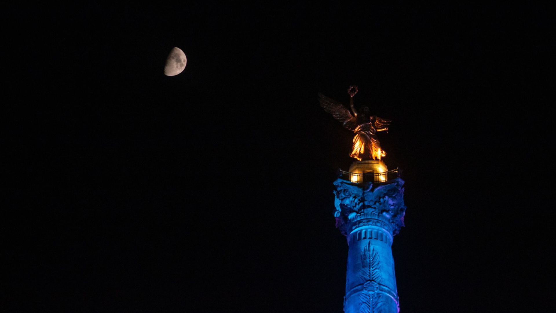 Monumentos día contra la homofobia foto: Gobierno de la CDMX