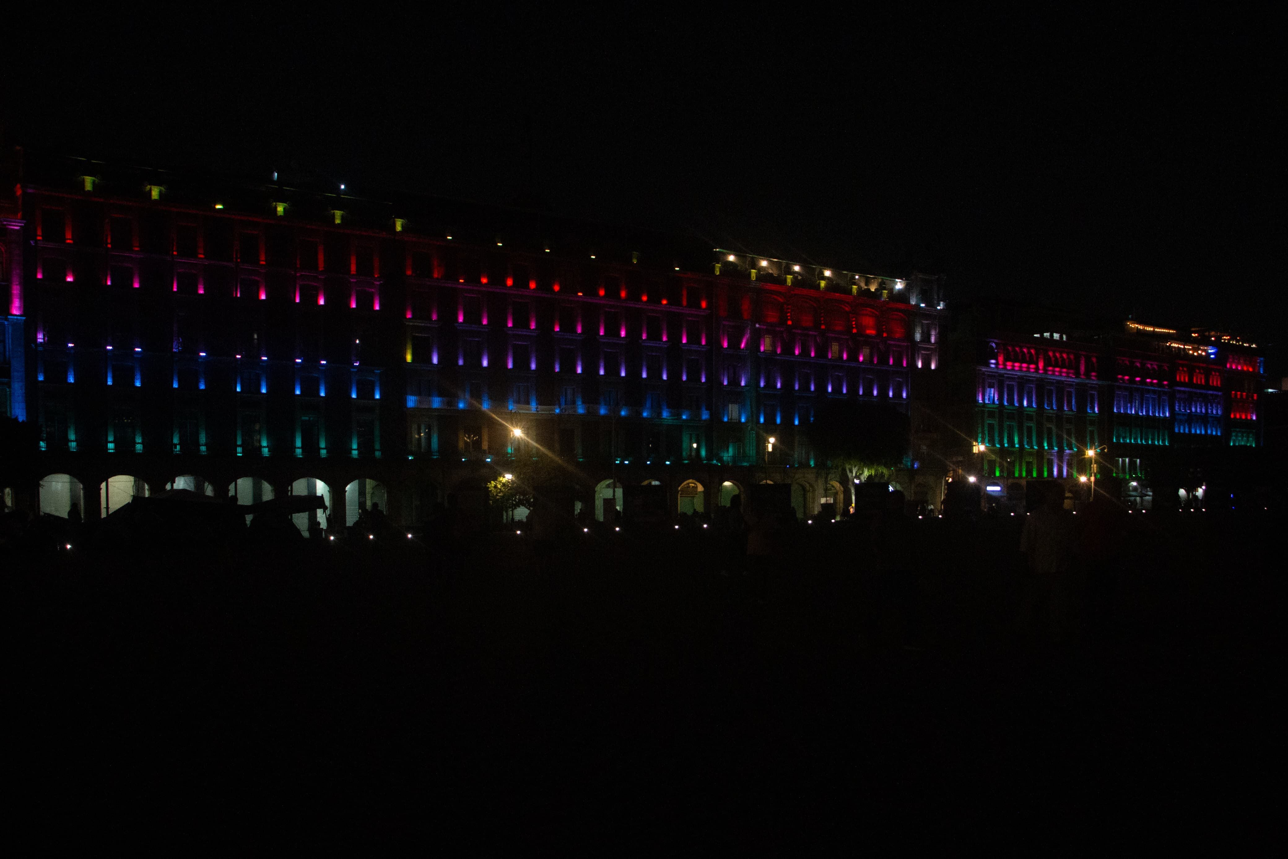 Monumentos día contra la homofobia,Zócalo de la CDMX foto: Gobierno de la CDMX