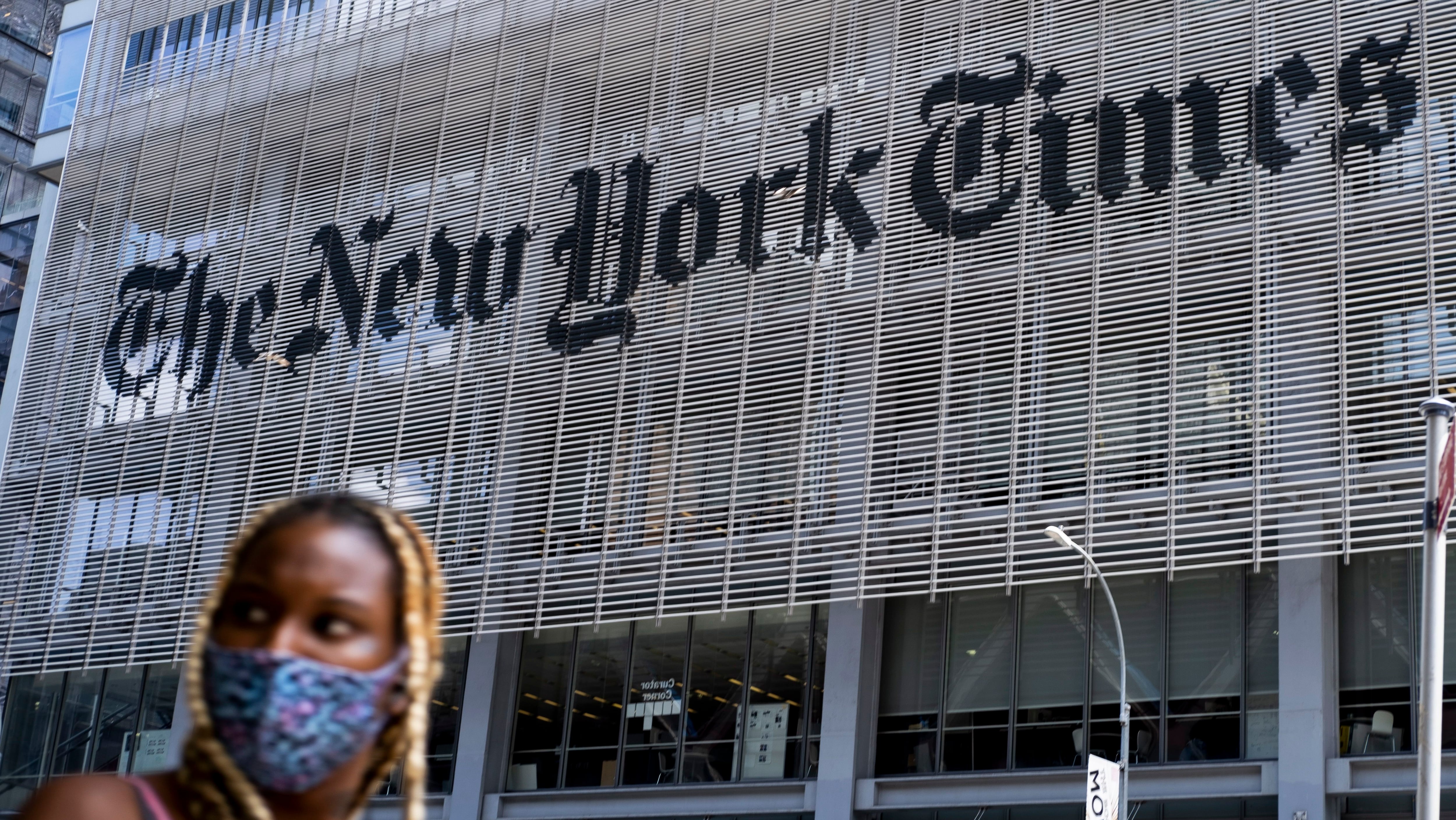 Vista de la fachada de la sede del diario The New York Times, en Nueva York. EFE/Justin Lane/Archivo
