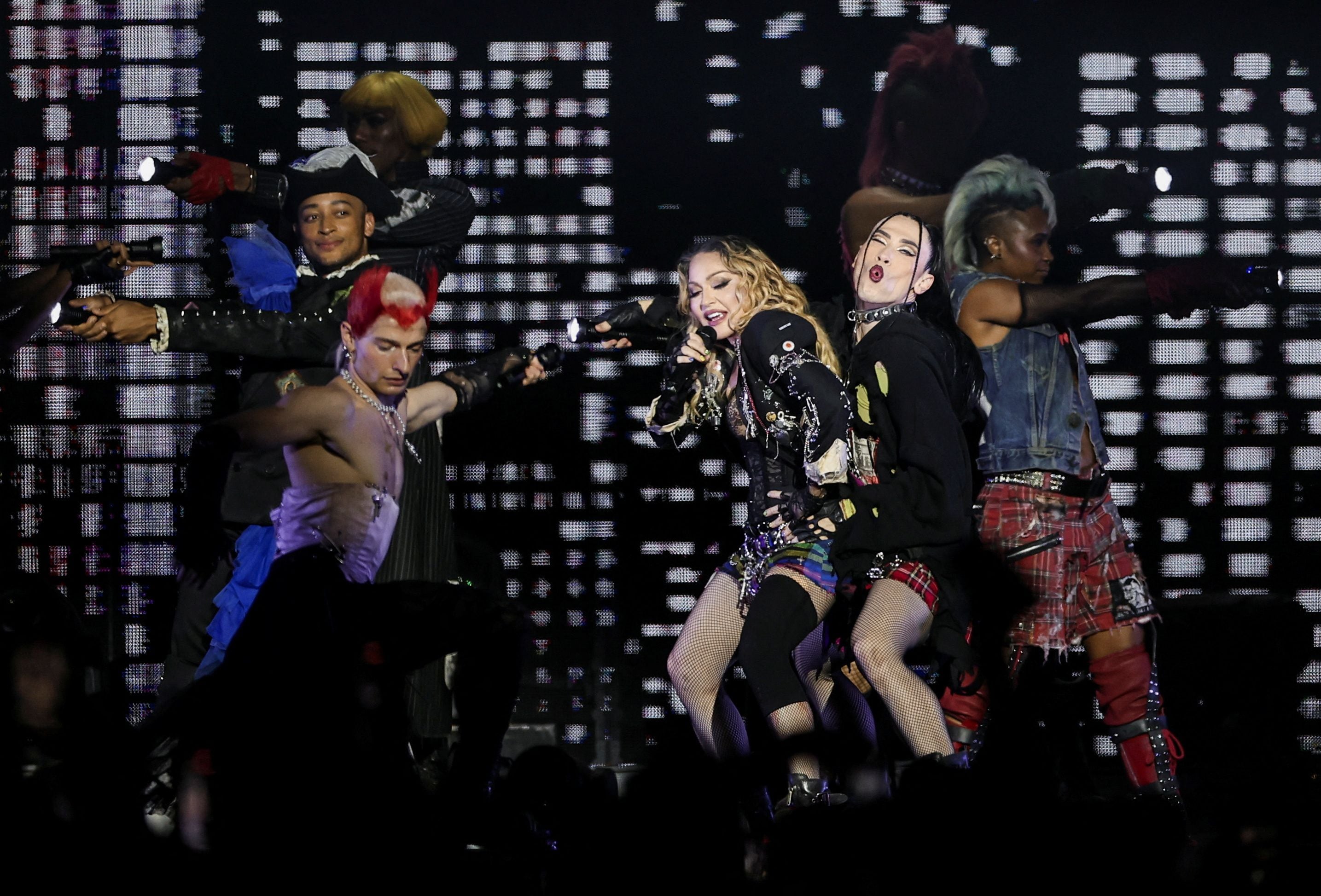 El “detalle” que los fans de Madonna no pasaron desapercibido en el histórico show de la cantante en Río de Janeiro (REUTERS/Pilar Olivares)