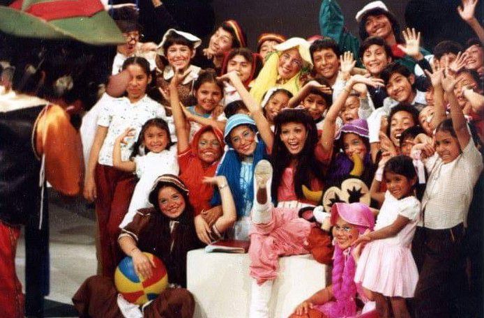 Yola Polastri y su recordado elenco infantil.