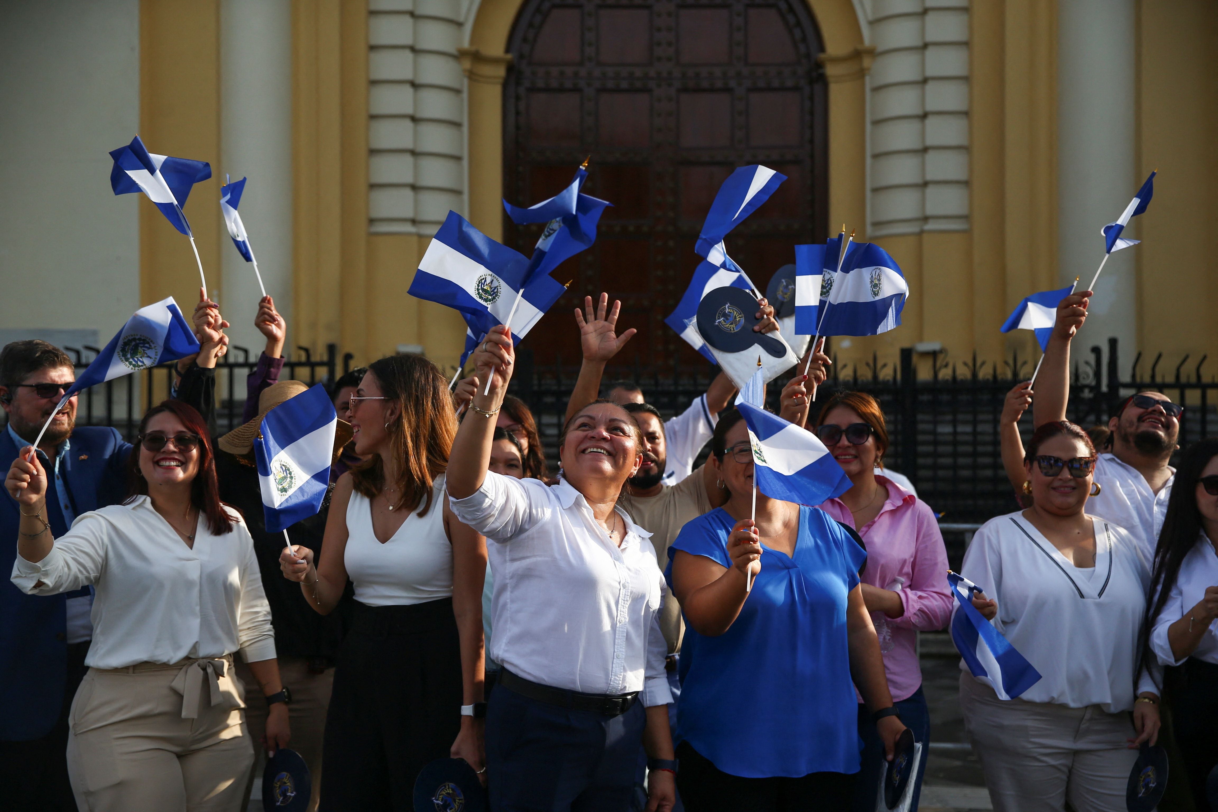 Seguidores de Nayib Bukele (REUTERS/José Cabezas)