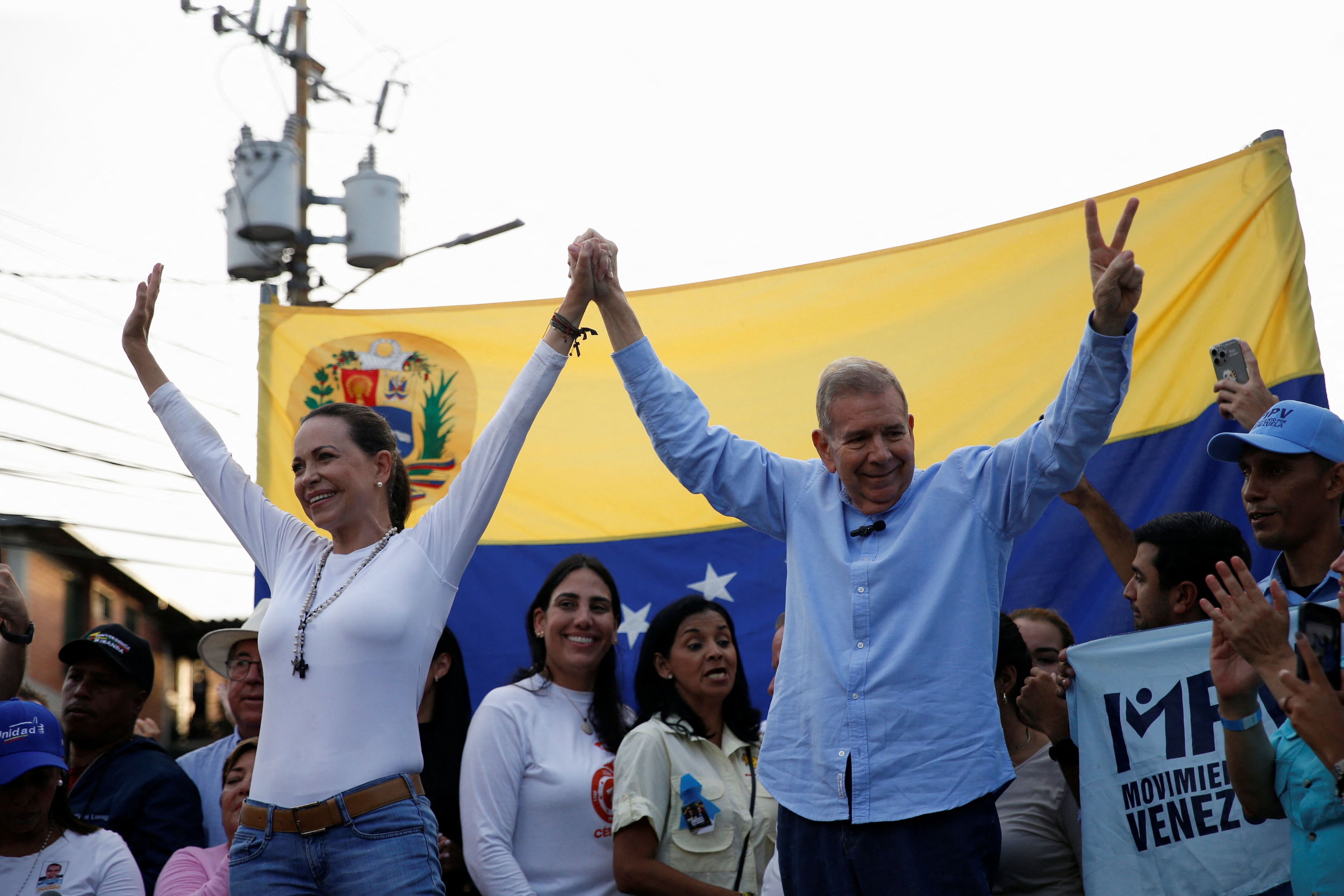 Pese a los obstáculos y la constante persecución contra el equipo de campaña de María Corina Machado y miembros de la sociedad civil, el optimismo prevalece entre aquellos que quieren un cambio (REUTERS/Leonardo Fernandez Viloria)