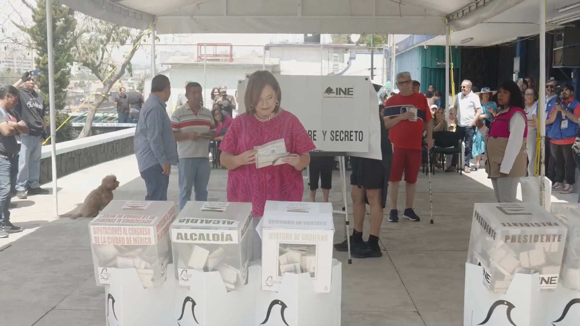 Xóchitl Gálvez votó sólo por el PAN en la contienda por la Jefatura de Gobierno.