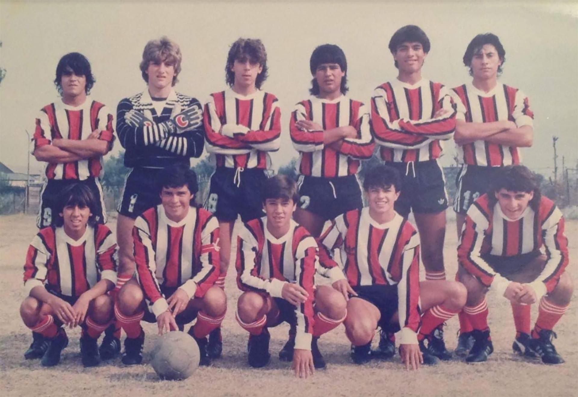 Javier Milei como arquero de Chacarita Juniors
