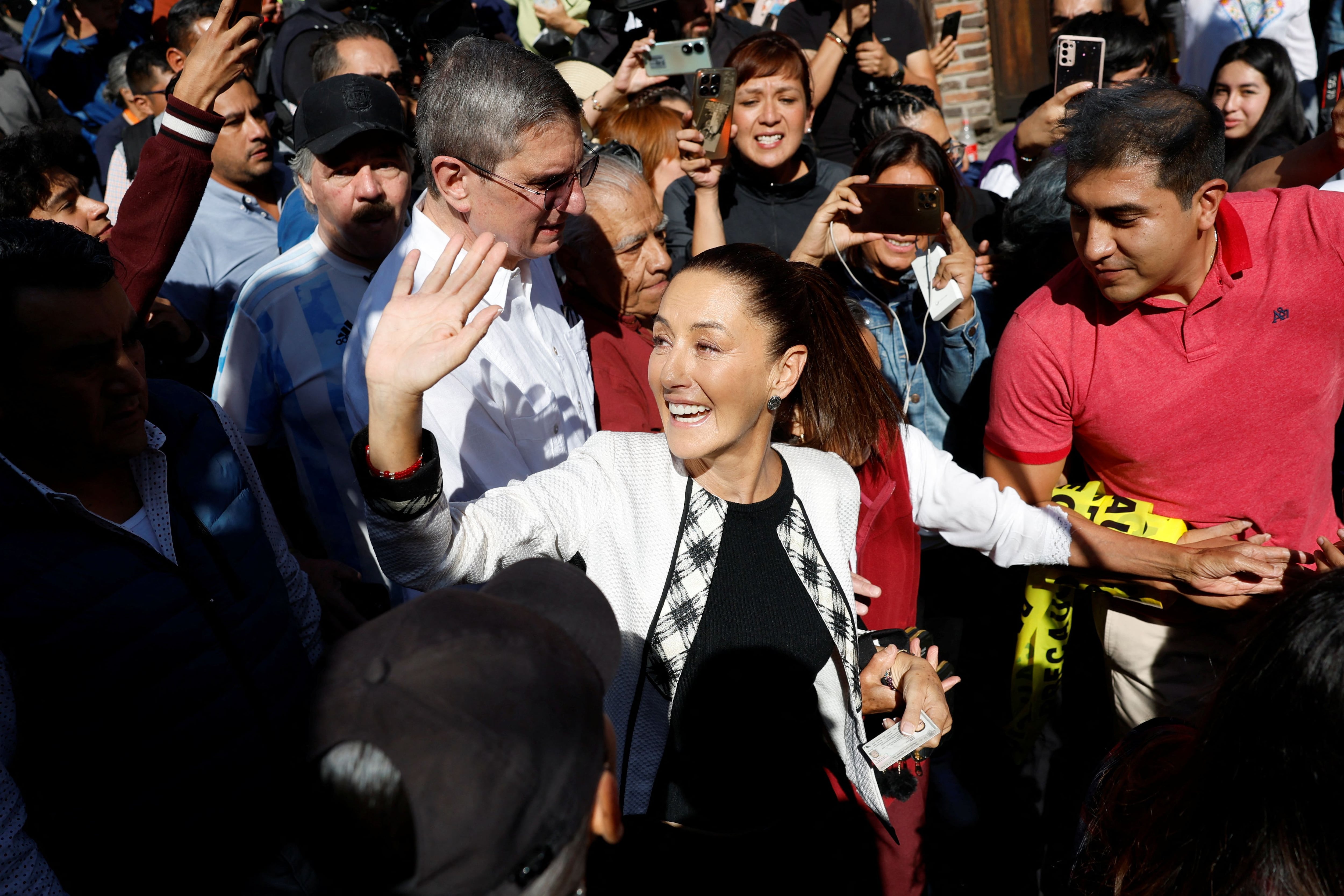 Claudia Sheinbaum, presidential candidate of the ruling MORENA party, arrives at a polling station to cast her vote during the general election, in Mexico City, Mexico June 2, 2024. REUTERS/Daniel Becerril