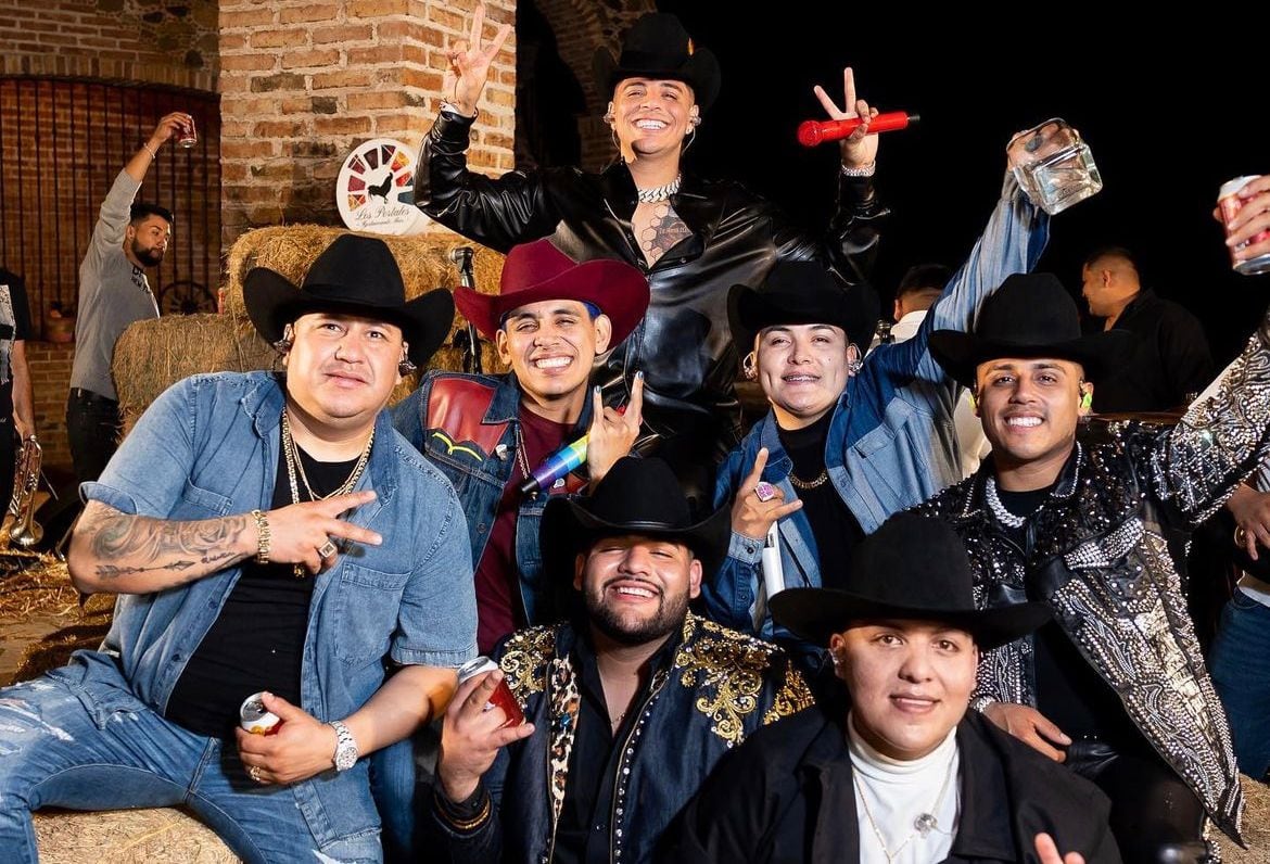 Grupo Firme logró con "Me Pierde Por Wey" ser el video más visto de YouTube México 
(Foto: Instagram/@grupofirme)