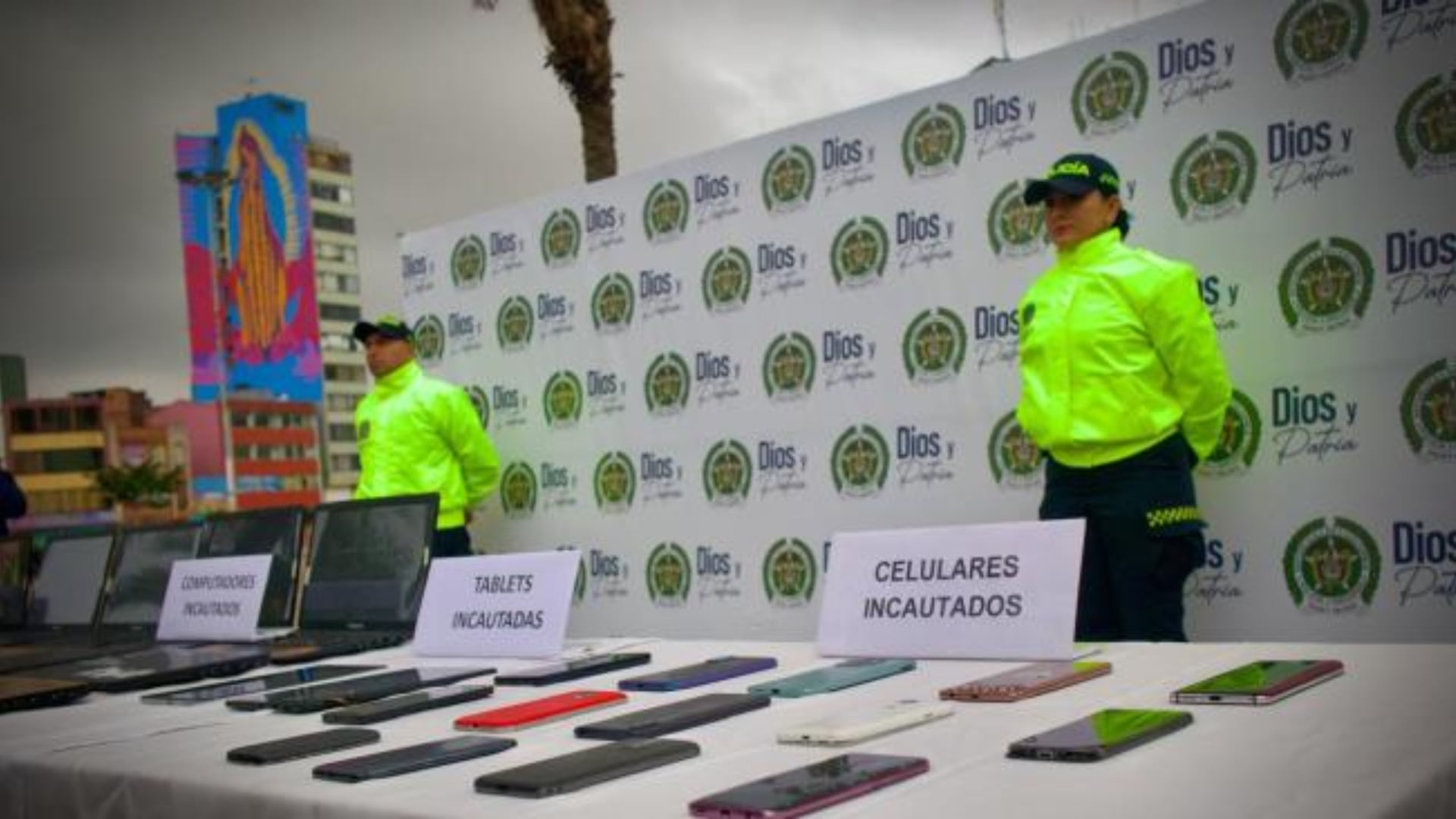 La banda criminal Los Diablos, liderada por José Ibáñez Calderil, alias Orejas, sufrió un duro golpe con la detención de sus líderes y miembros clave en un operativo policial en Bogotá - crédito Policía Metropolitana de Bogotá