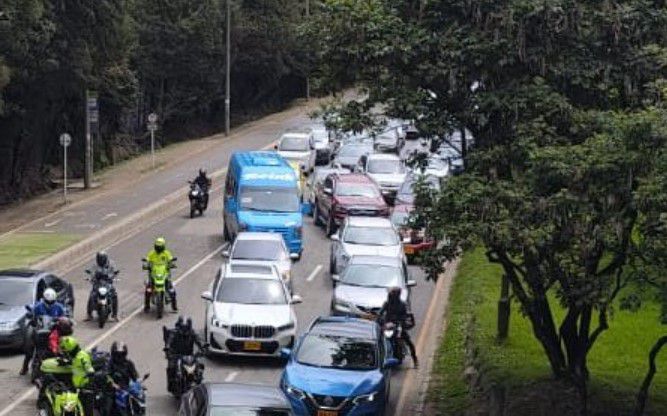 La entrada a Bogotá por este corredor se encuentra con paso lento debido a la muerte de un motociclista - crédito @BogotaTransito/X