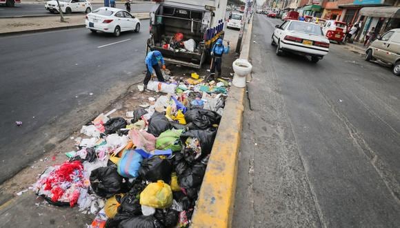 Recolección de más de 6.5 toneladas de basura acumulada en las calles de Comas en el año 2020. (Foto: Difusión)