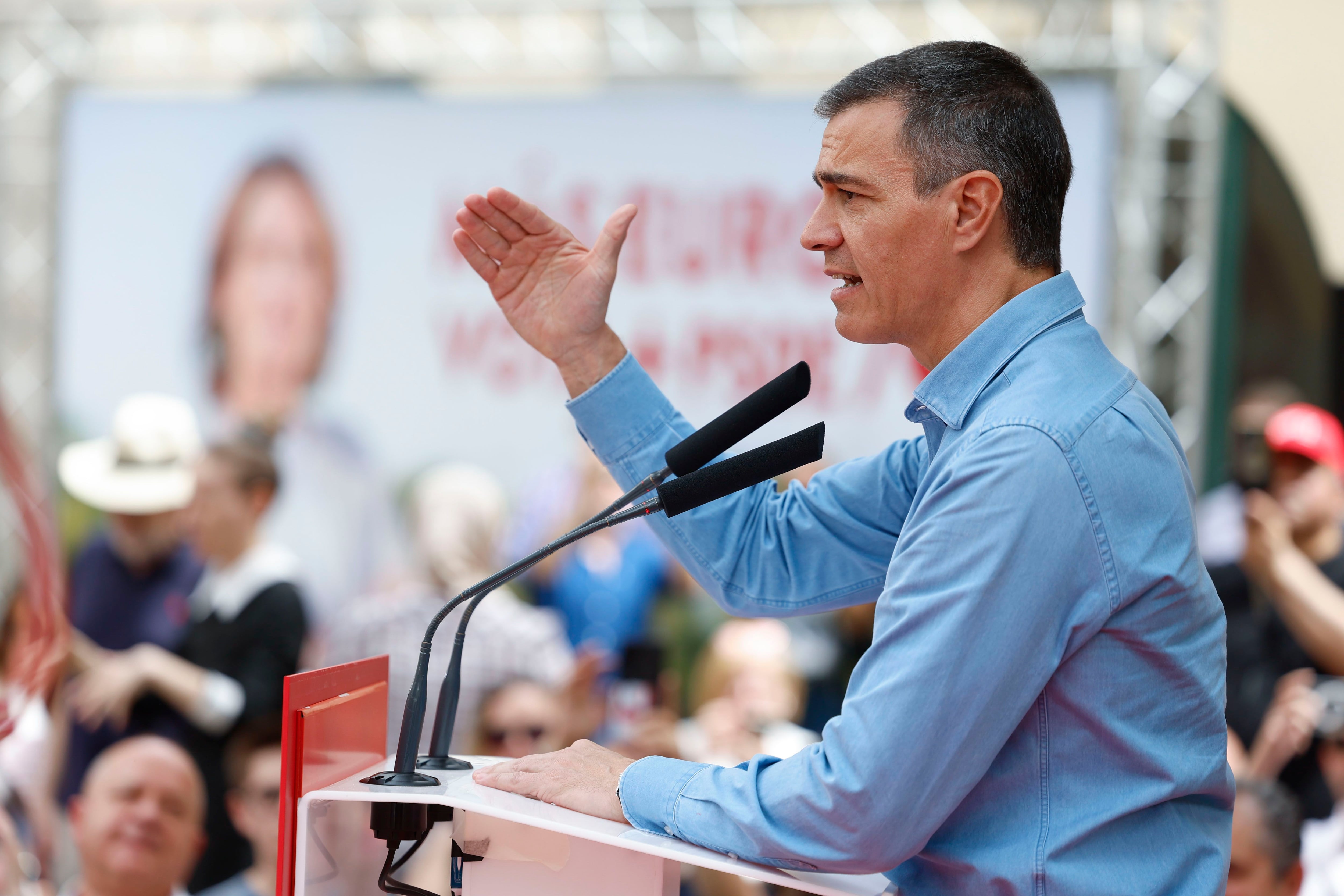 El presidente del Gobierno español y líder del partido socialista PSOE, Pedro Sánchez, durante un mitin de las elecciones europeas este viernes en Madrid. EFE/ Mariscal
