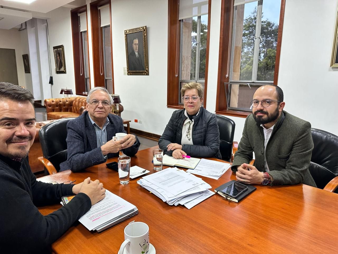 La ministra del Trabajo, Gloria Inés Ramírez, y el ministro de Hacienda, Ricardo Bonilla, dieron el visto bueno para otorgar la bonificación especial por compensación establecida en el acuerdo sindical 2023-2025 - crédito Ministerio del Trabajo